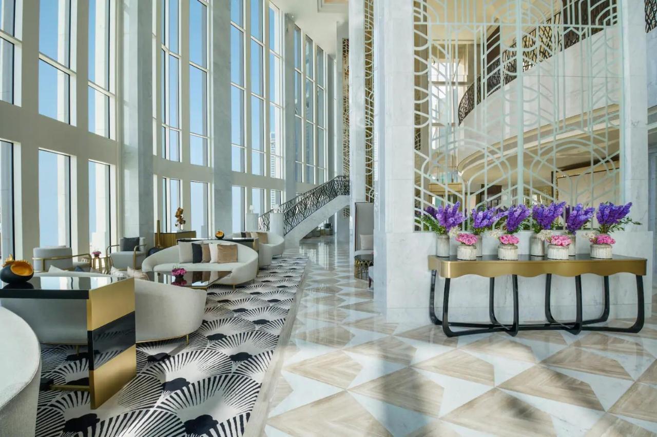 Wyndham Grand Doha West Bay Beach Exteriör bild The lobby of the hotel