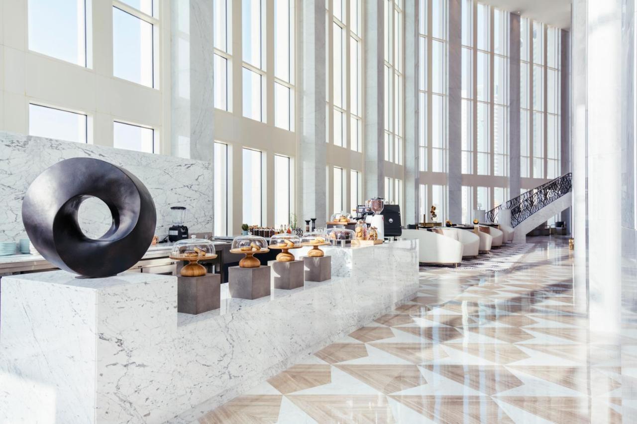 Wyndham Grand Doha West Bay Beach Exteriör bild Lobby