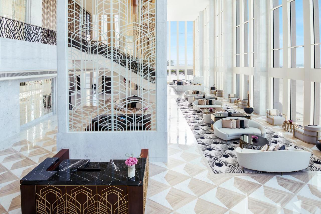 Wyndham Grand Doha West Bay Beach Exteriör bild The lobby of the hotel