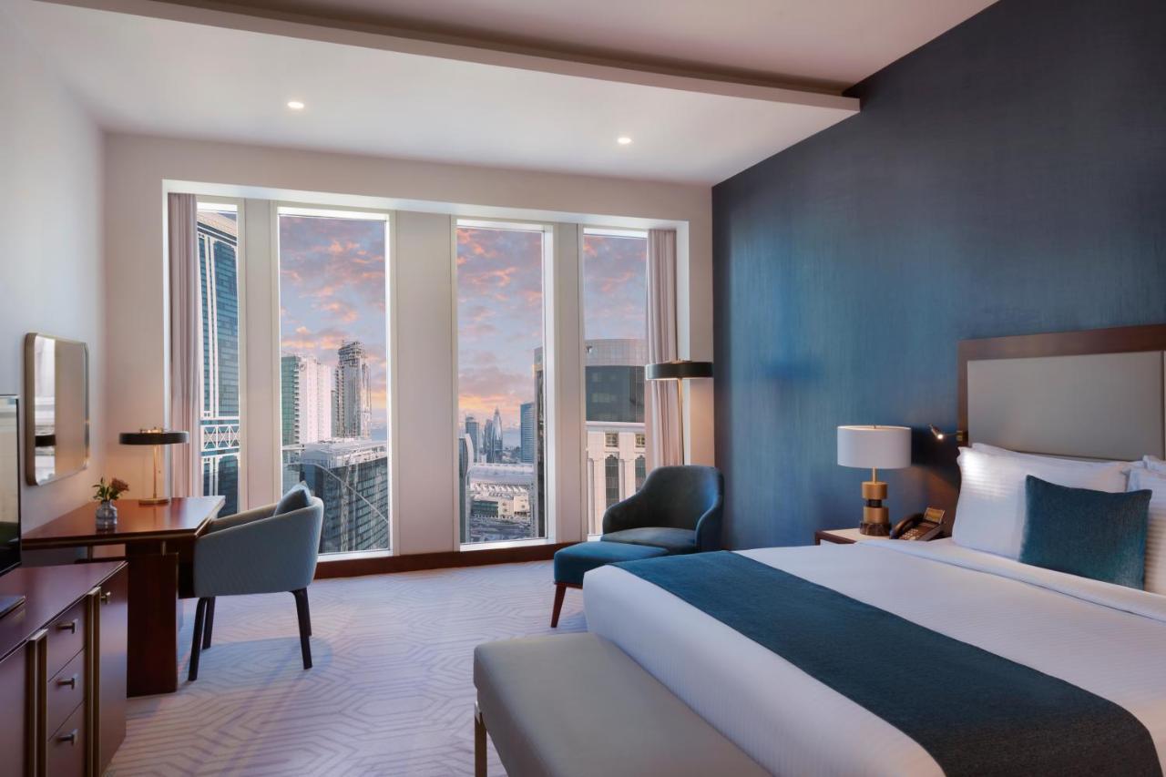 Wyndham Grand Doha West Bay Beach Exteriör bild Deluxe Room