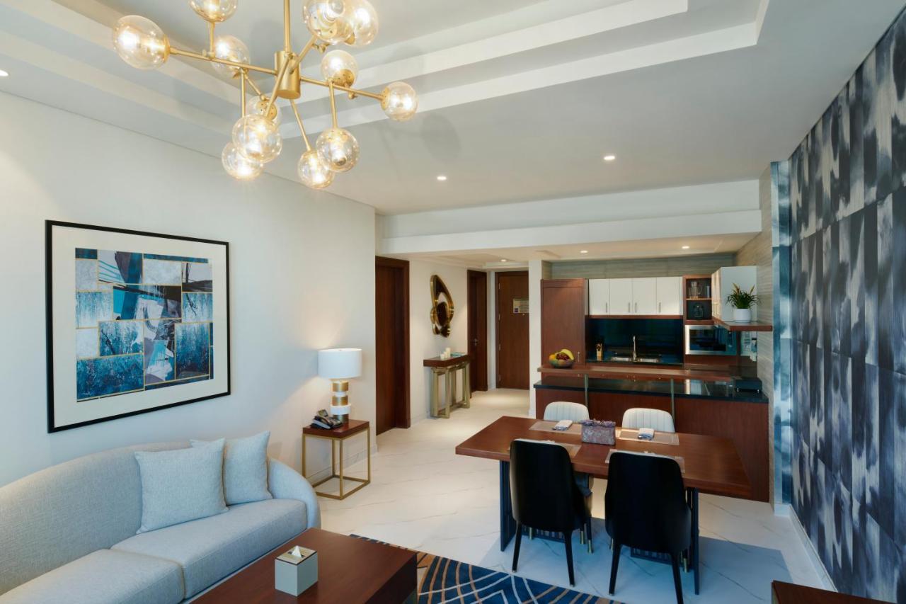 Wyndham Grand Doha West Bay Beach Exteriör bild A typical apartment interior