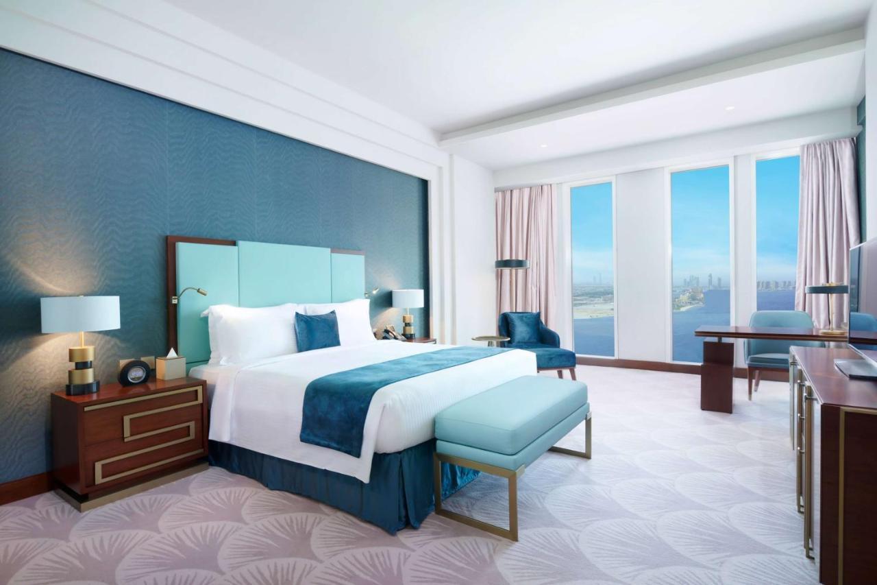 Wyndham Grand Doha West Bay Beach Exteriör bild Deluxe Room