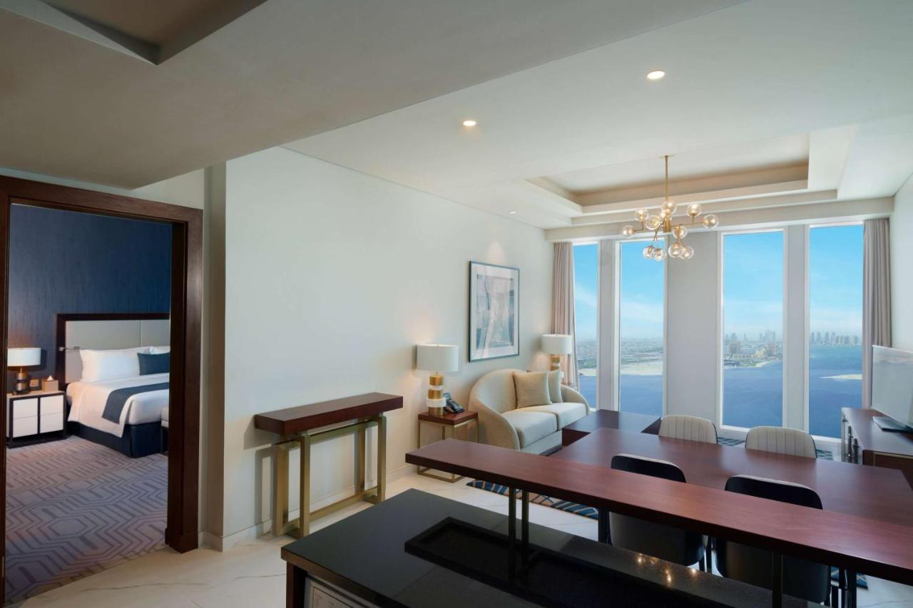 Wyndham Grand Doha West Bay Beach Exteriör bild Suite at the Atlantis, The Royal