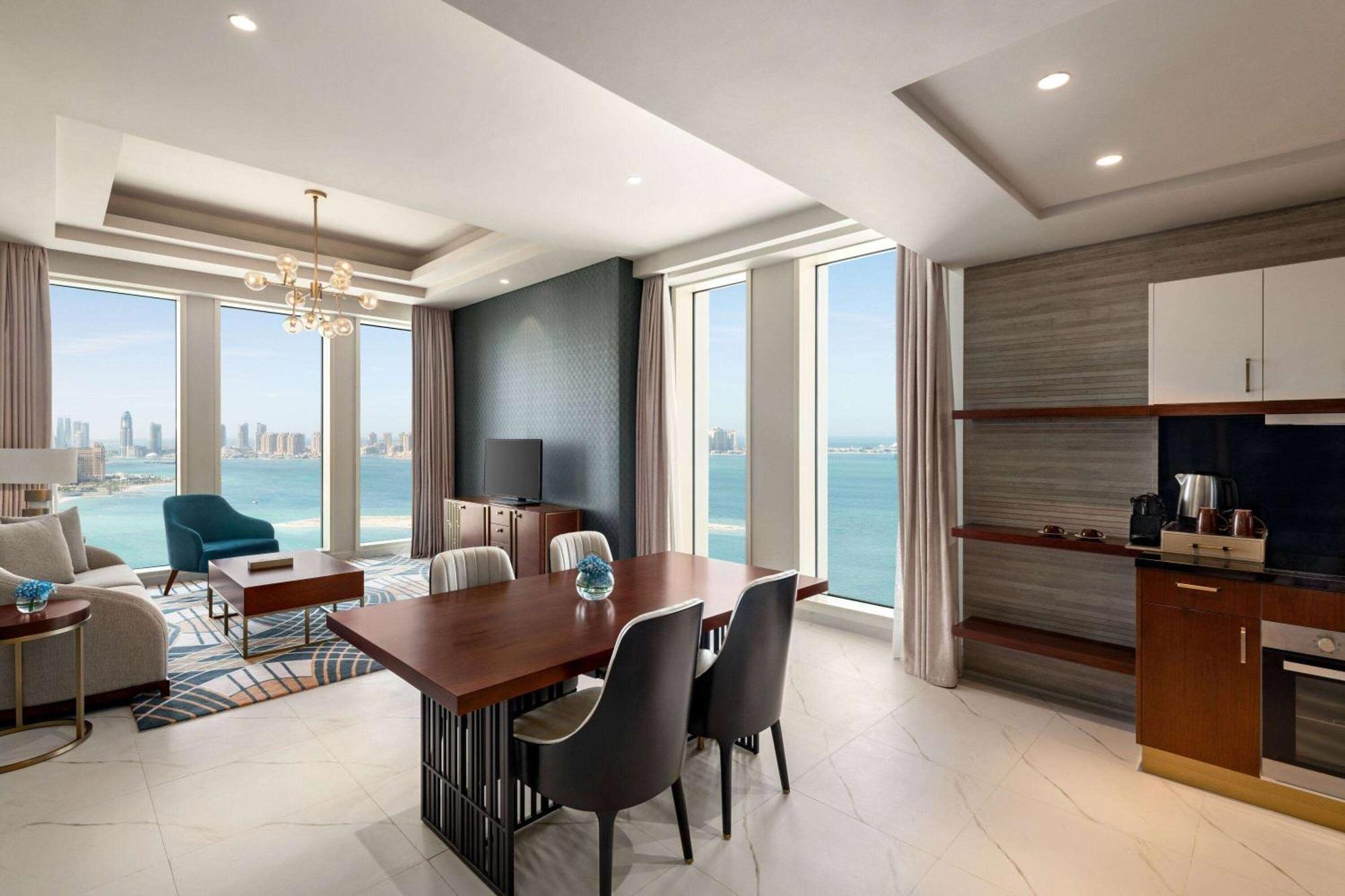 Wyndham Grand Doha West Bay Beach Exteriör bild
